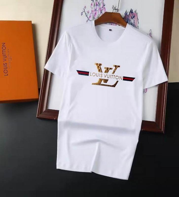 Louis Vuitton Men's T-shirts 390